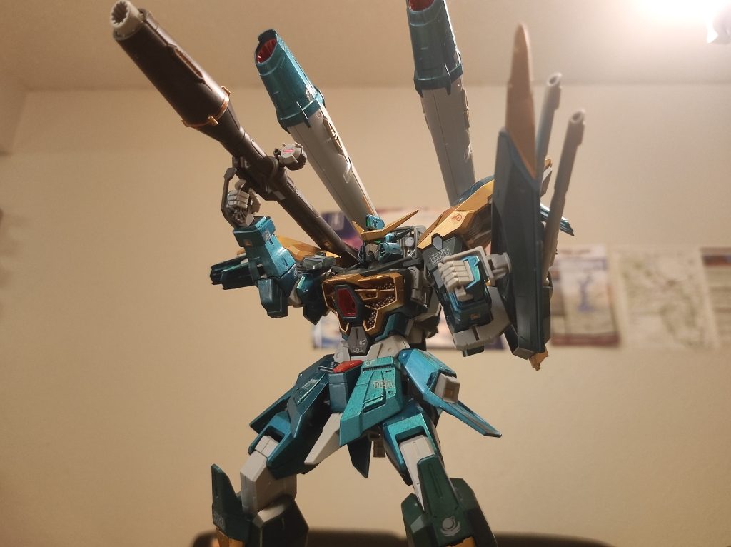 「オラオラオラ!!!」敵も味方も問わず撃つオルガです。