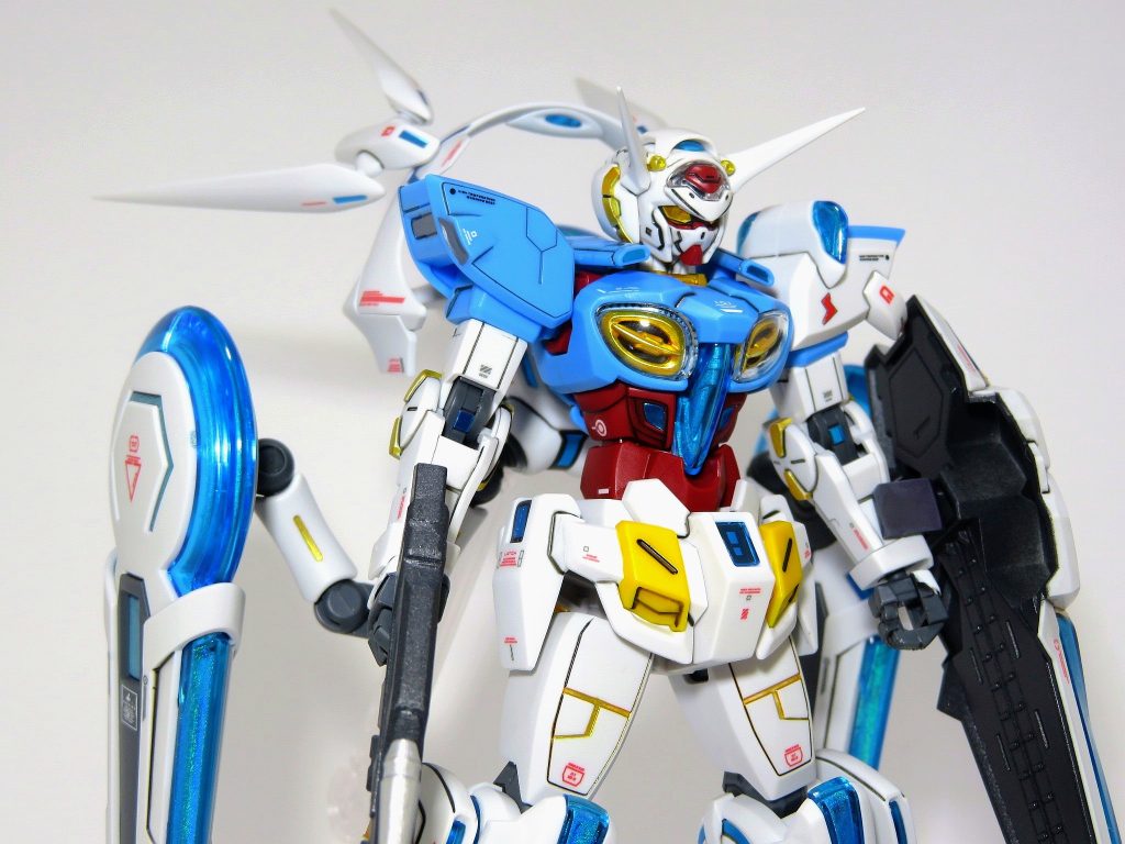 意外といろんな所に合わせ目があるので、消せるものだけは消しました。デカールは余り物をかき集めて、なるべくイメージを崩さないように貼りました。中々似合うデカールが少なくて、デカールを貼るのにも一苦労でした。