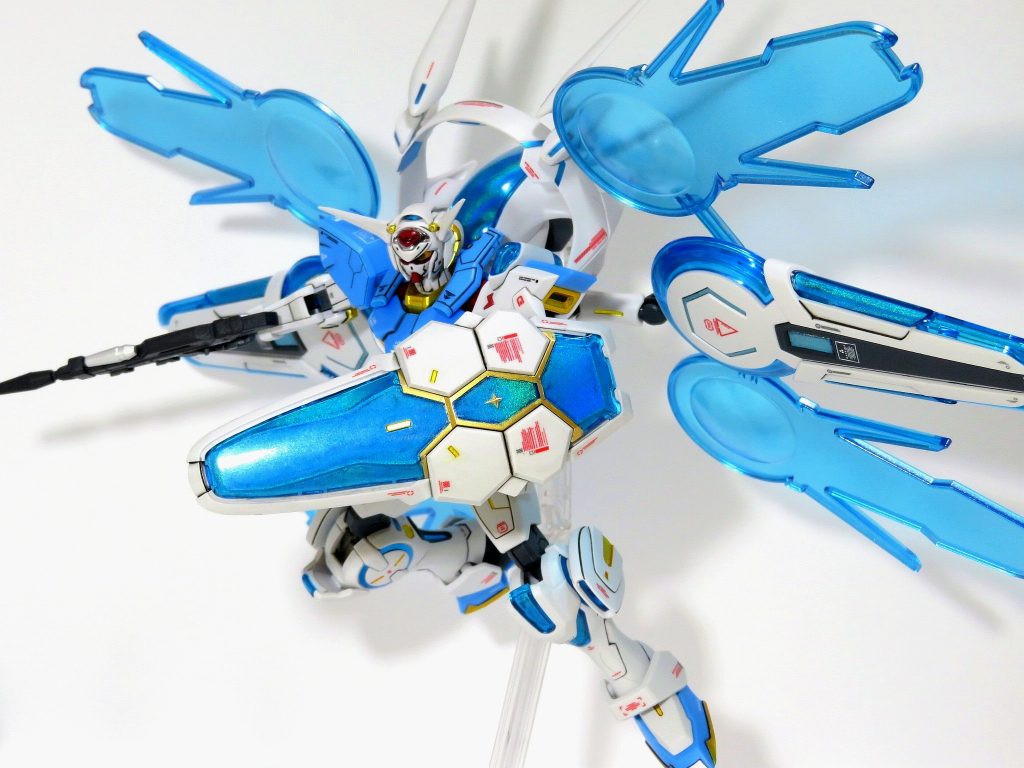 リフレクターモードのクリアパーツは、缶スプレーのMr.カラーシャインシルバーで塗装しました。