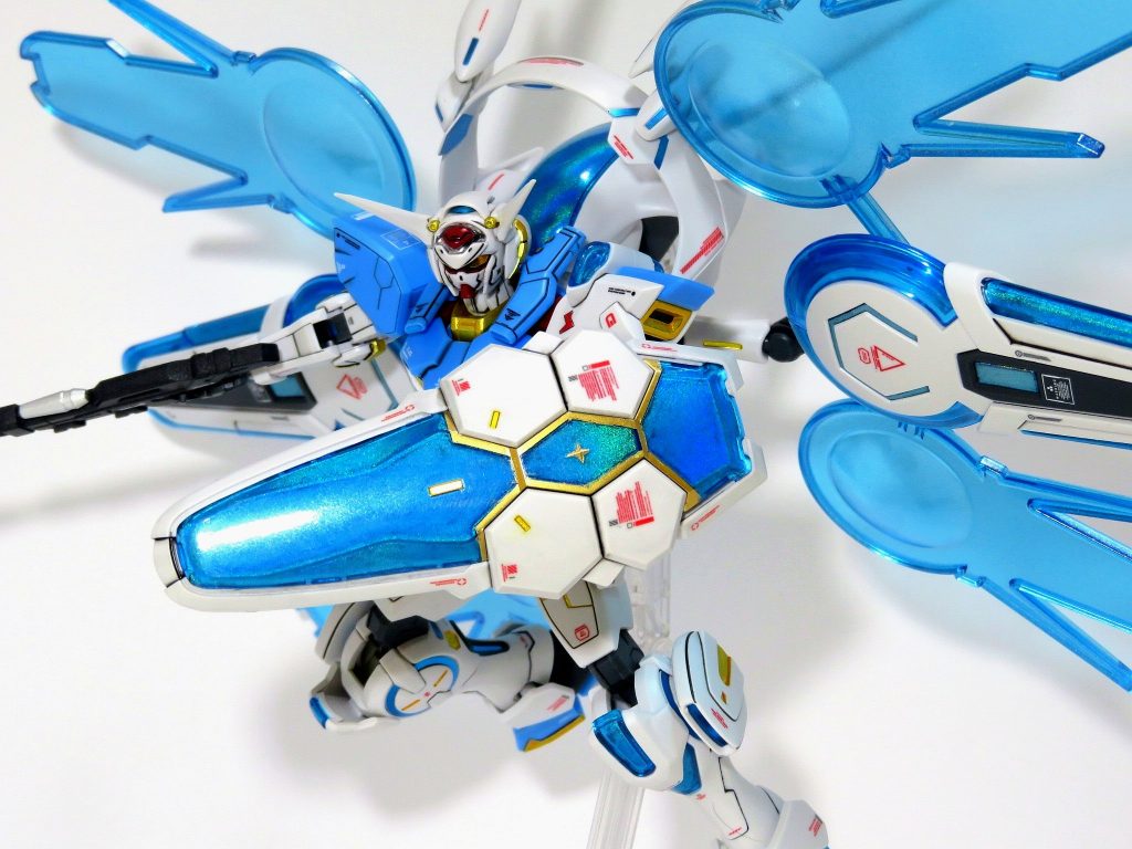 もちろん、この状態だと自立は不可能どころか、付属のアクションベースだと勝手に垂れ下がってくるのでディスプレイ自体が困難です(T-T)もっと大きなアクションベースを買わないとダメですね…。