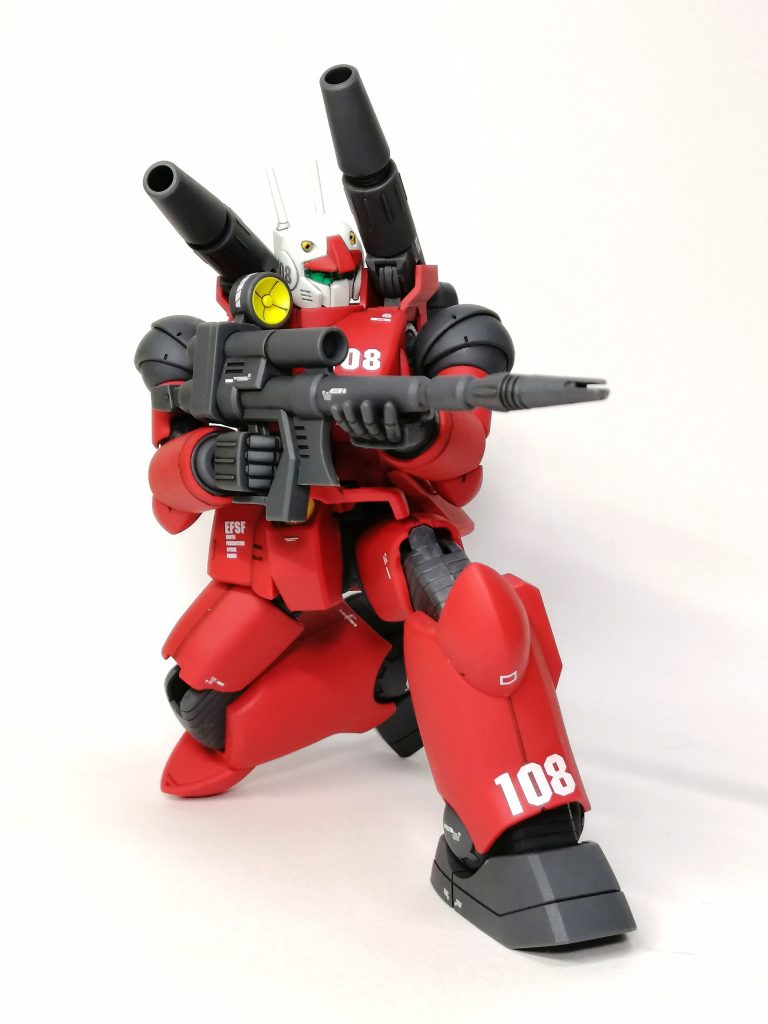 片膝立ちも難なくできます。