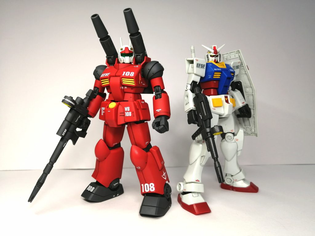 前に作ったEGガンダムといっしょに。