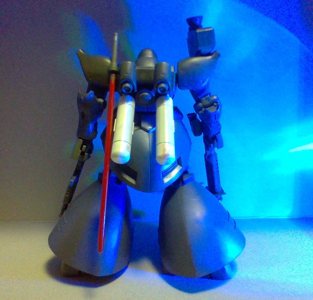 背面プロペラントタンクが白なのは完全に自分の趣味です