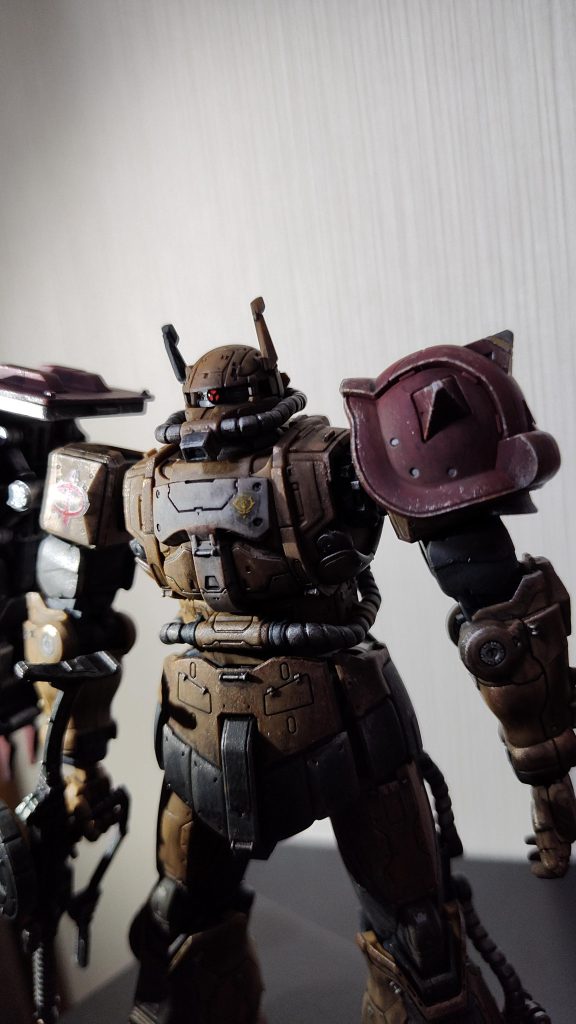 モノアイは塗装の上に１００均レジンを一滴たらしてちょっぴりウルテカお目目にしてみました。閲覧ありがとうございました！