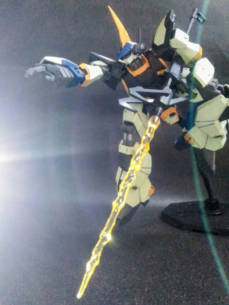 劇内での扱いも、かなり悲惨な状態です 😭戦闘での活躍シーンが、ホボ無かったり(「UP主」の記憶には全く残っていない)、 ネームドキャラが搭乗しなかったり 😫・・・と!憐れこの上ない💦💦。゚(゚´Д`゚)゚。