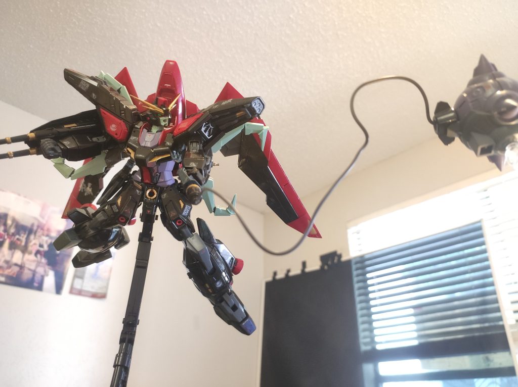 別の角度からのショットです。滅殺、 抹殺、 撃滅のシールが付属されるのは驚きました。