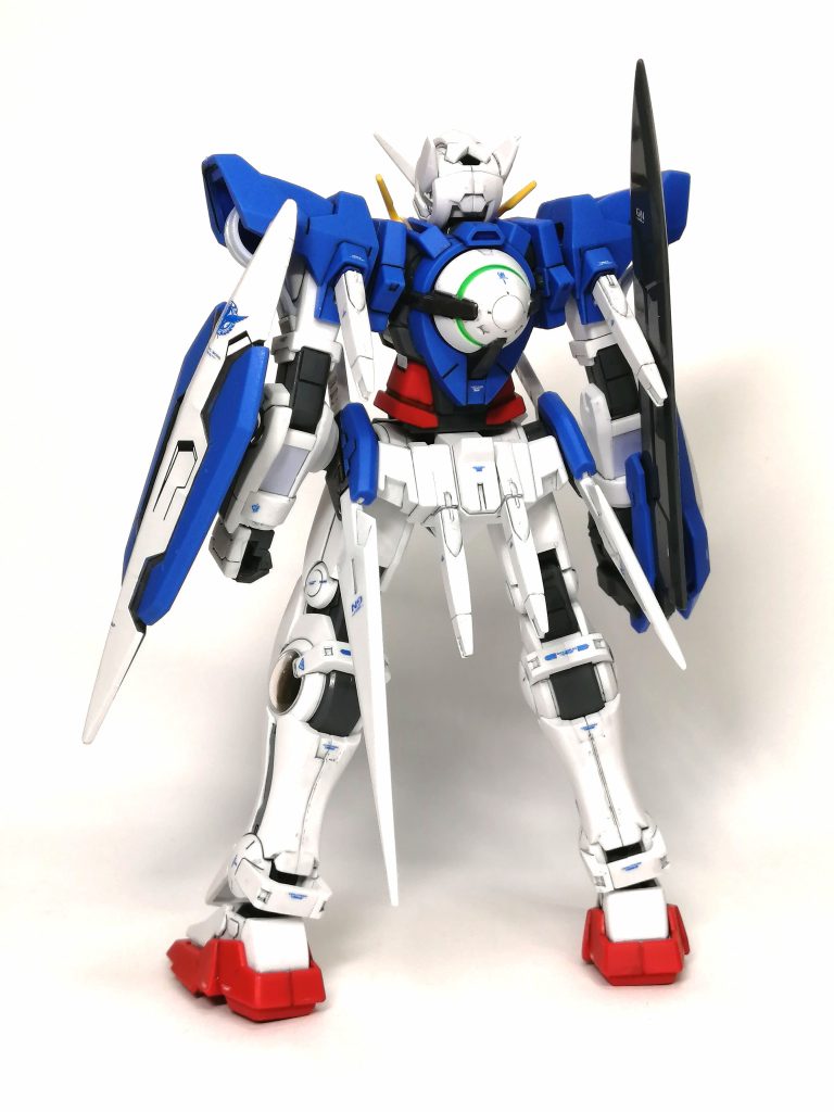 このガンダムエクシア、発光表現もすごいですが、スタイルが良いですね。キット自体の完成度が高くかっこいいです😆