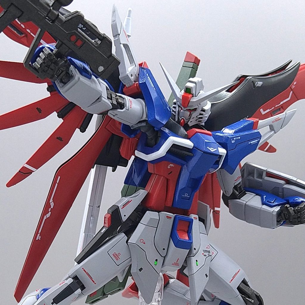 ガンプラ　デスティニーガンダムSPECⅡ チタニウムフィニッシュ　HG RG 他 ガンプラ デスティニーガンダムSPECⅡ チタニウムフィニッシュ