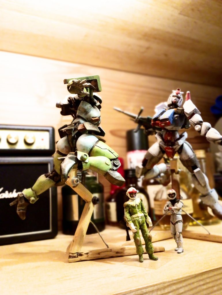 セクシーMAVちなみにザクはモデル体型、ガンダムは熟女