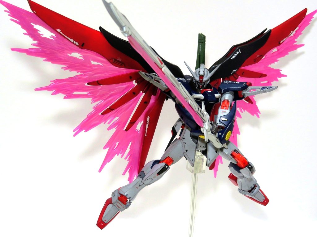 アロンダイト ビームソード各種エフェクトパーツには、Mr.カラーシャインシルバーを軽く吹き付けています。