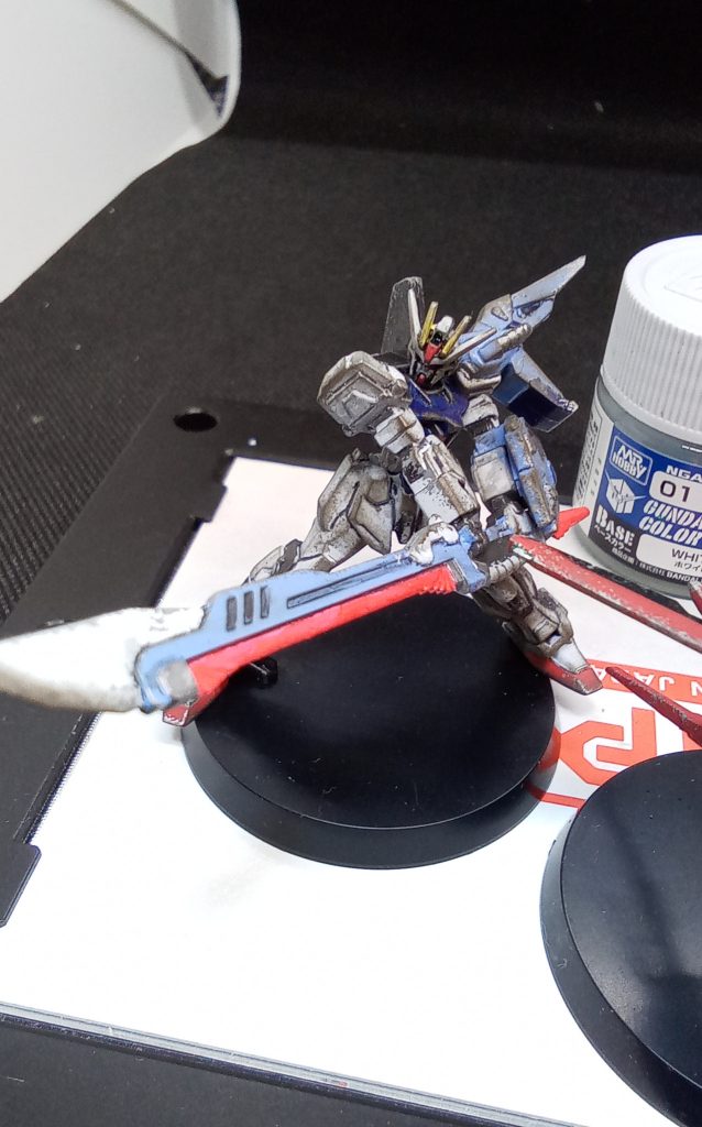 ソードは武器が大きくて塗装しやすかたです