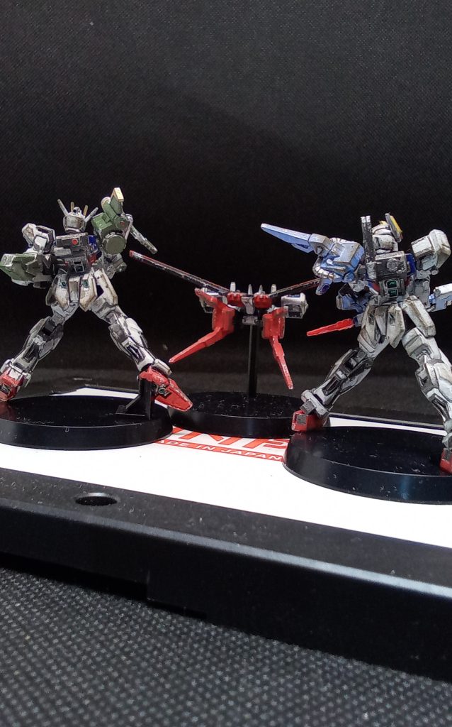 ランチャーの足裏にスラスターが造形されていてびっくり