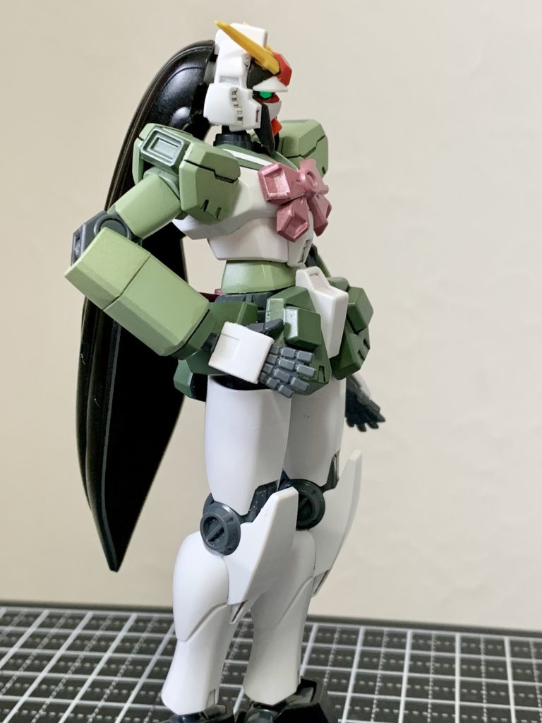 ノーベルガンダム–4枚目/制作者：ねぼすけ