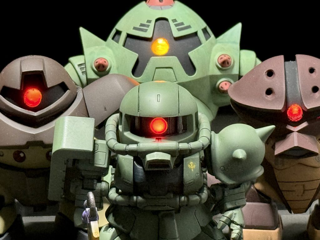 最後までご覧いただきありがとうございました♪最後はジオン公国軍MSセット集合写真（シャアザク除く）でお別れです！