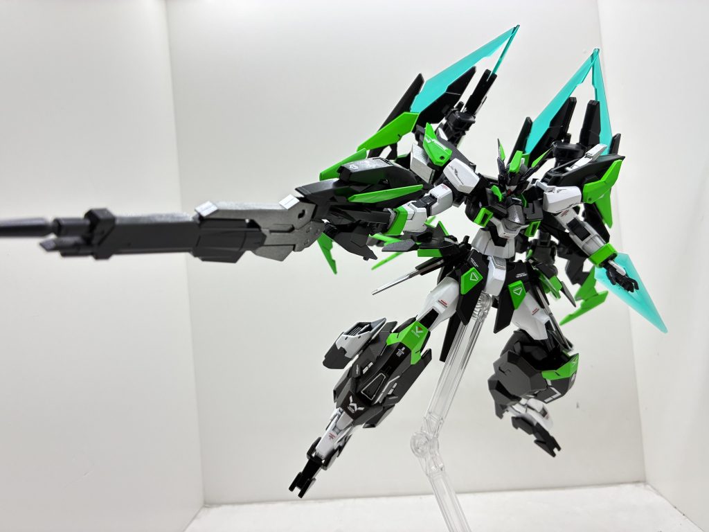 ロングライフルがメイン武装です