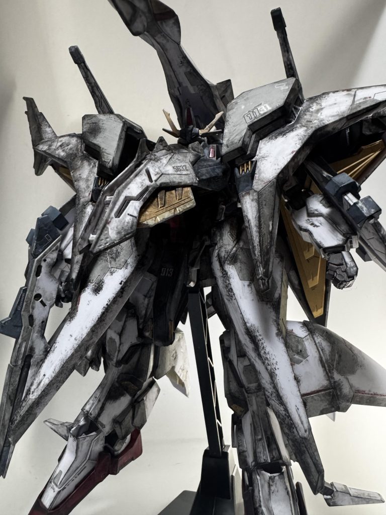 と、今回はディティールアップパーツを加えたり、穴開けなどもしてません塗装関係のみですね！時間を見つけながら、ちまちまと作りましたがこんな作品でも、いいなと思って頂ければ僕は嬉しいですまぁ、出来上がった時点で自己満足はお腹いっぱいなんですけどね！ それではまた、どこかの機会に