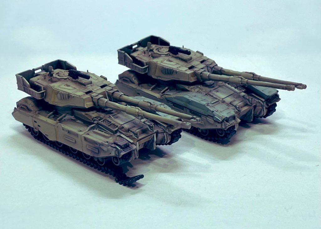 キャタピラ被弾パーツもありましたので2台作りました。