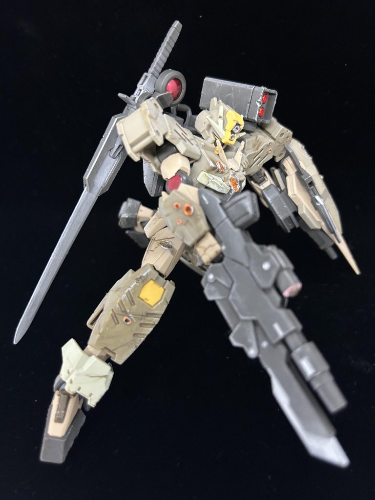 初めてダブルオーのシリーズに触れましたが、ポーズがしっかりキマるのが最高でした!可動域が素晴らしい。