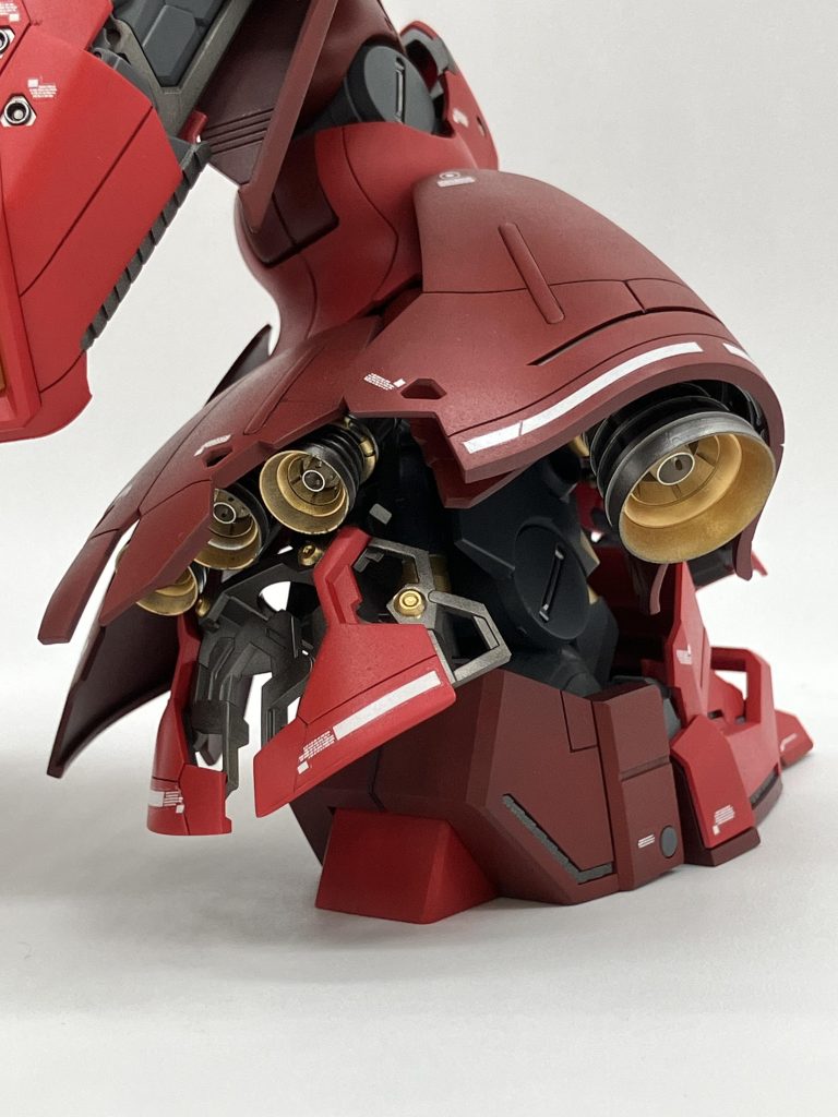 バーニアパーツはミカド屋さんのパーツを使用しました。（肩と腰も同様）