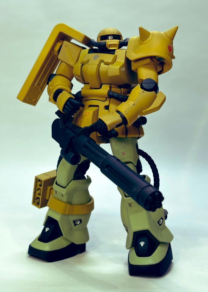 互換性あるのでドラッツェのガトリングガンを装備。かっこいいです。