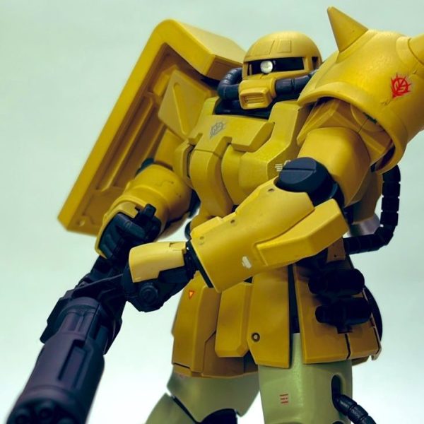 ザクⅡF2型(キンバライト基地仕様)