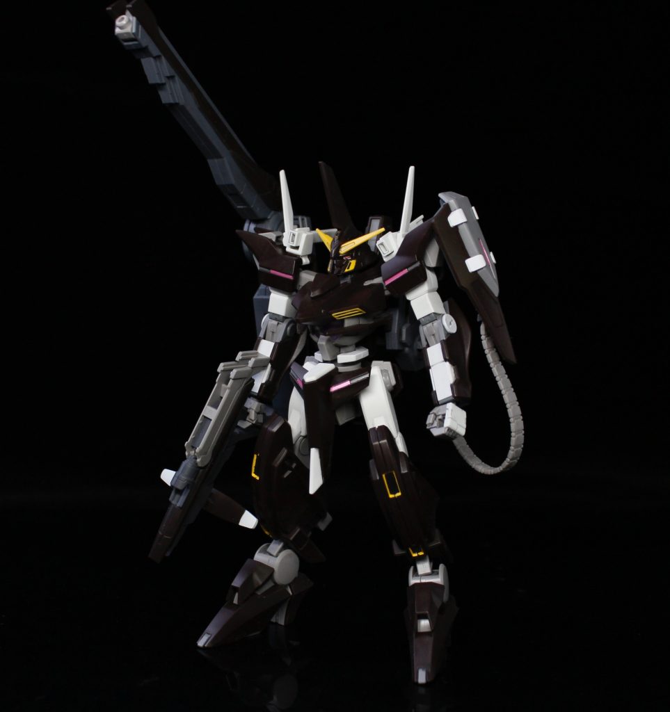 この3つのキットは、00シリーズの中でも最も出来の悪いキットだけではなく、ガンプラの歴史においてもこれを超える酷いのクソキットはほとんど存在しないだろう。