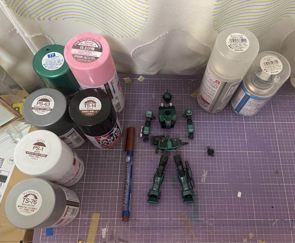 仮組塗装前塗装中塗装完了+組み立てフェイズ+使用した塗料