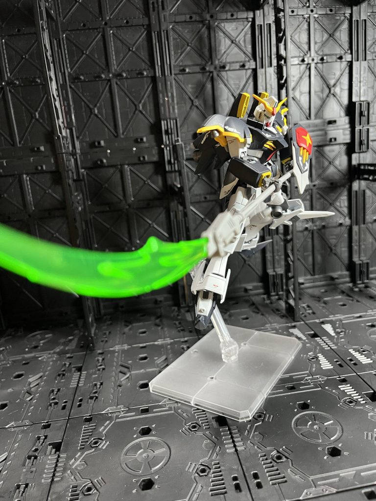 ビームサイズをナギナタ風に構えて。