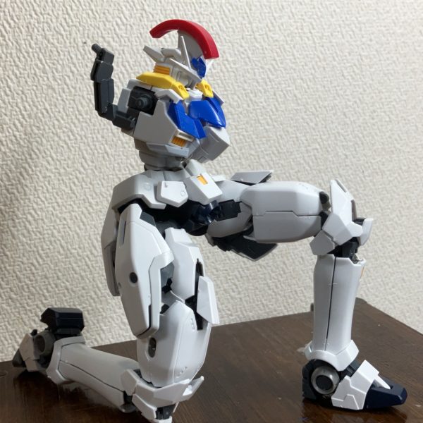皆さんお久しぶりですトールギスⅢ大好きな人です。いやぁ〜本当お久しぶりです最近リアルが少し忙しかったので中々ガンスタに投稿出来ませんでしたが少し落ち着いたので投稿する為にトールギスベースで改造を初めまして、完成品投稿までは時間が掛かるとは思いますが待ってもらえると幸いですさて、今回の改造コンセプトは可動域重視です。見た目は、騎士に寄せるつもりです（2枚目）
