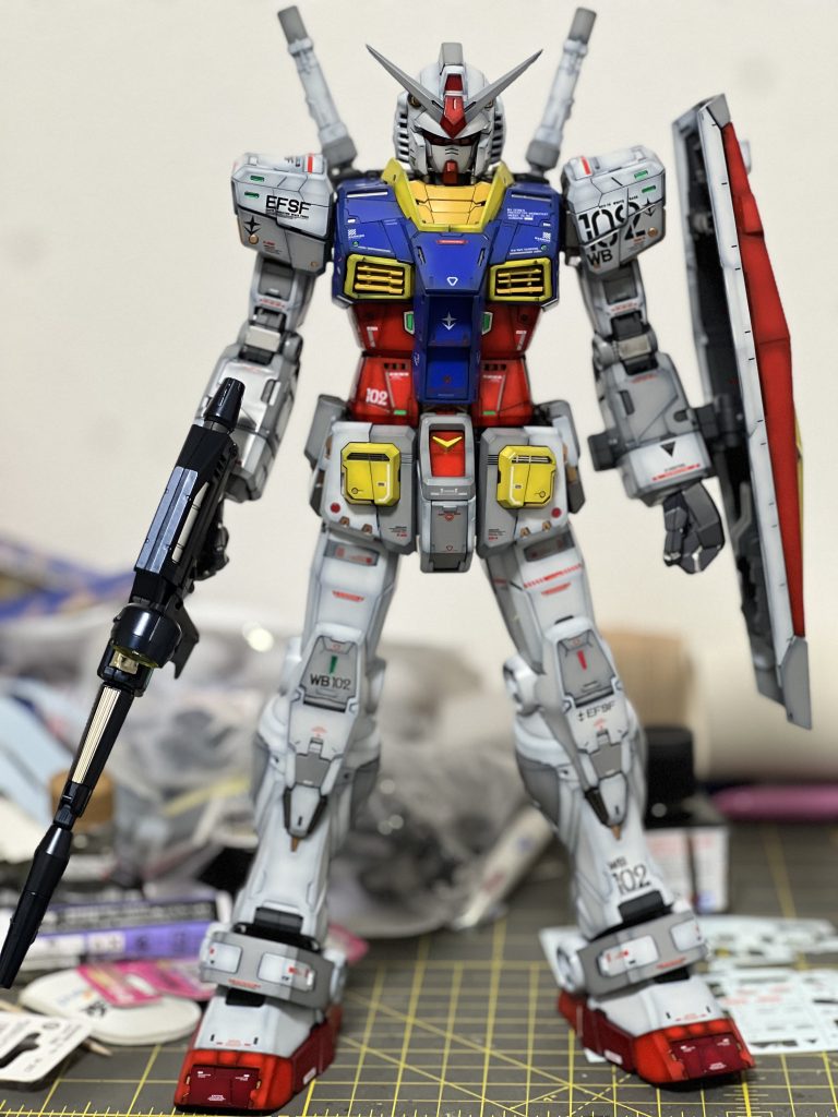 完成直後机の上の惨状もやっと片付けられる…