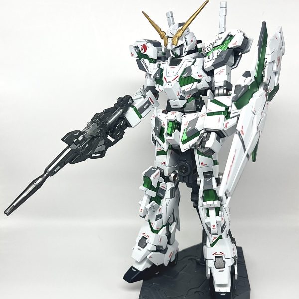 HGUCユニコーンガンダム (デストロイモード)