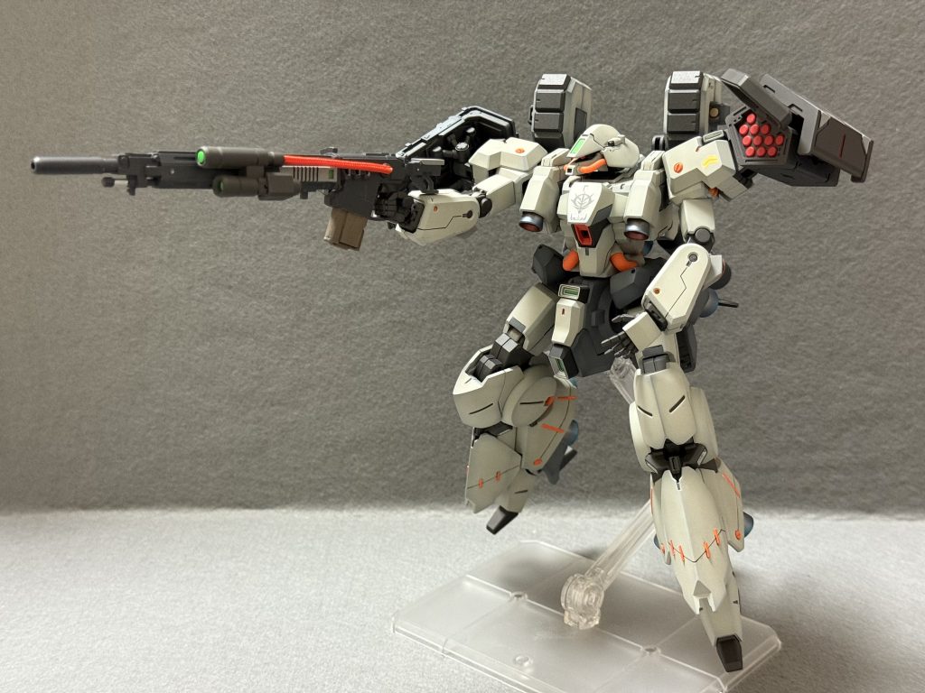 古本市場で見つけ一目惚れで購入ですちょい高でも買ってしまいましただってかっこよかったんですもん(*´꒳`*)ショルダーアーマーだけが好みじゃなかったので変更しました