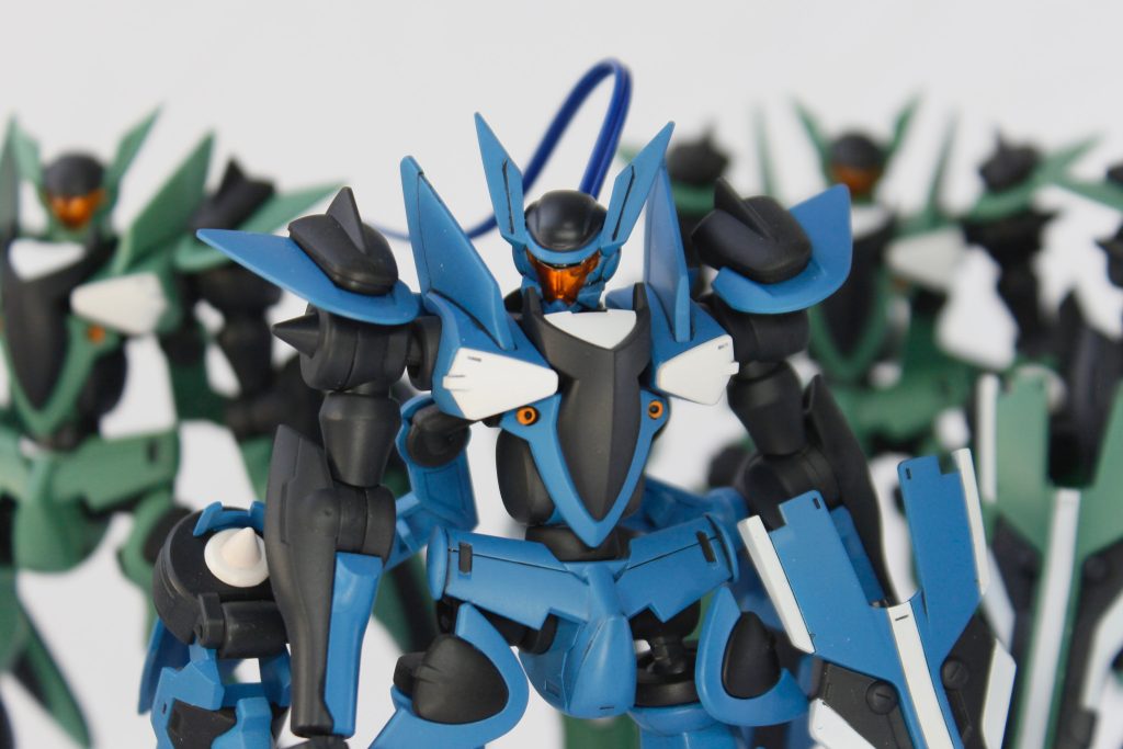 「これから赴く戦場では、諸君らの命を賭けて貰う事になる。だが、敢えて言おう…死ぬなよ!」