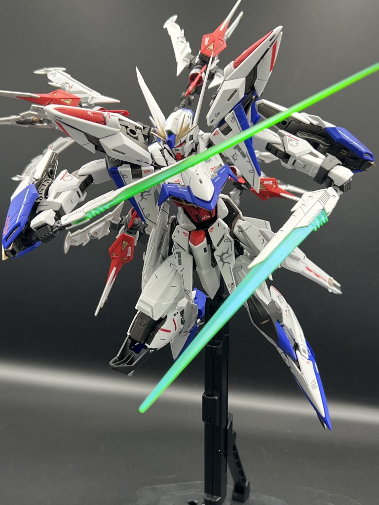 エクリプスガンダム　マニューバストライカー