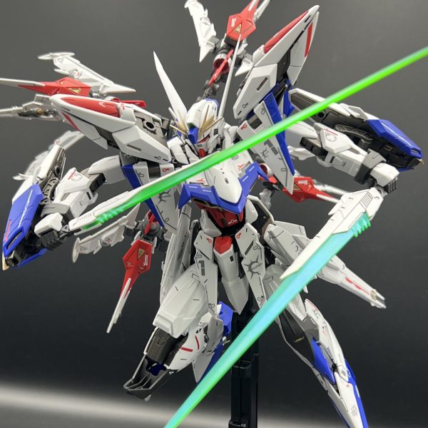 エクリプスガンダム　マニューバストライカー