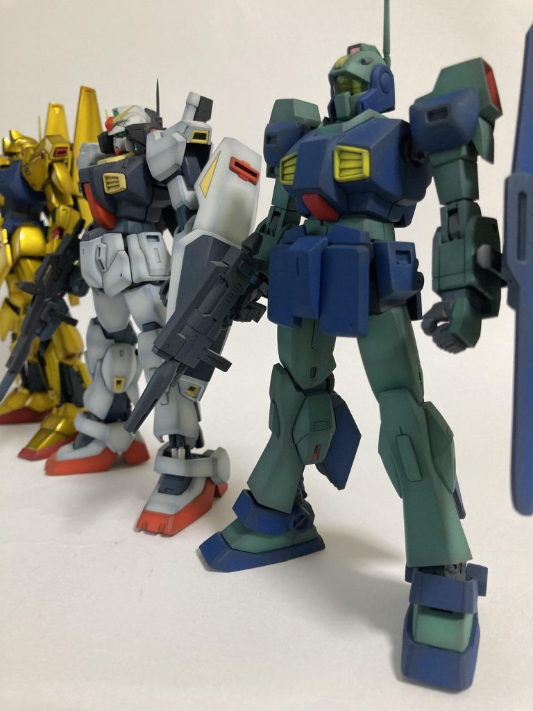 この並びで違和感が無いようにプロポーションを頑張って直しました