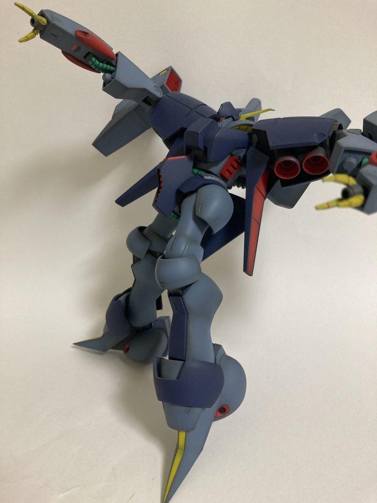 空中戦イメージでポージング