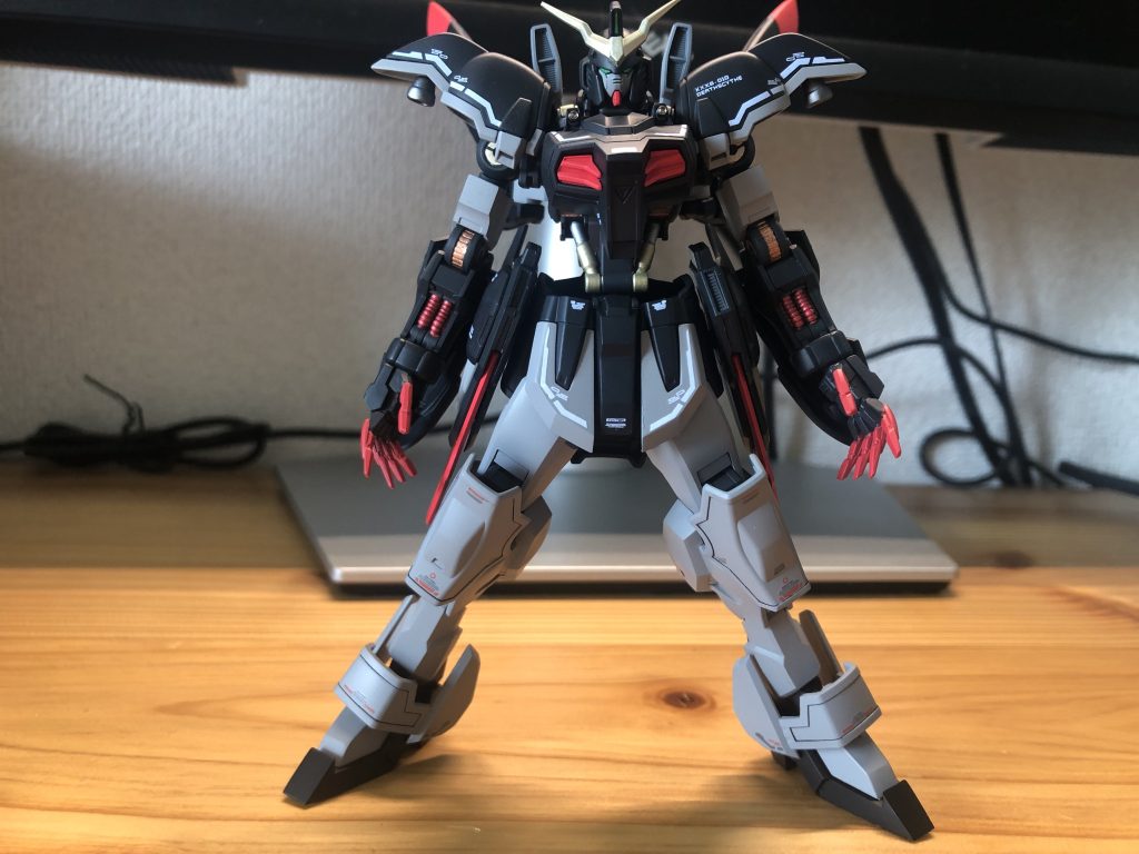 正面塗装はエンドレスワルツ版のデスサイズヘルに寄せてます。