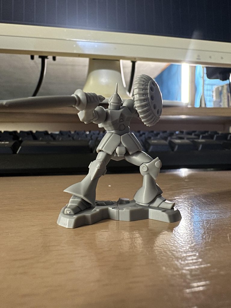 そして、水着姿でギャンのコスプレをするマチルダさんの爆誕！！