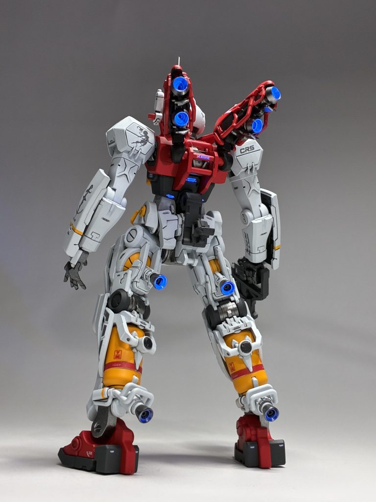 バーニアの中は蛍光クリアで発光するようにしました。