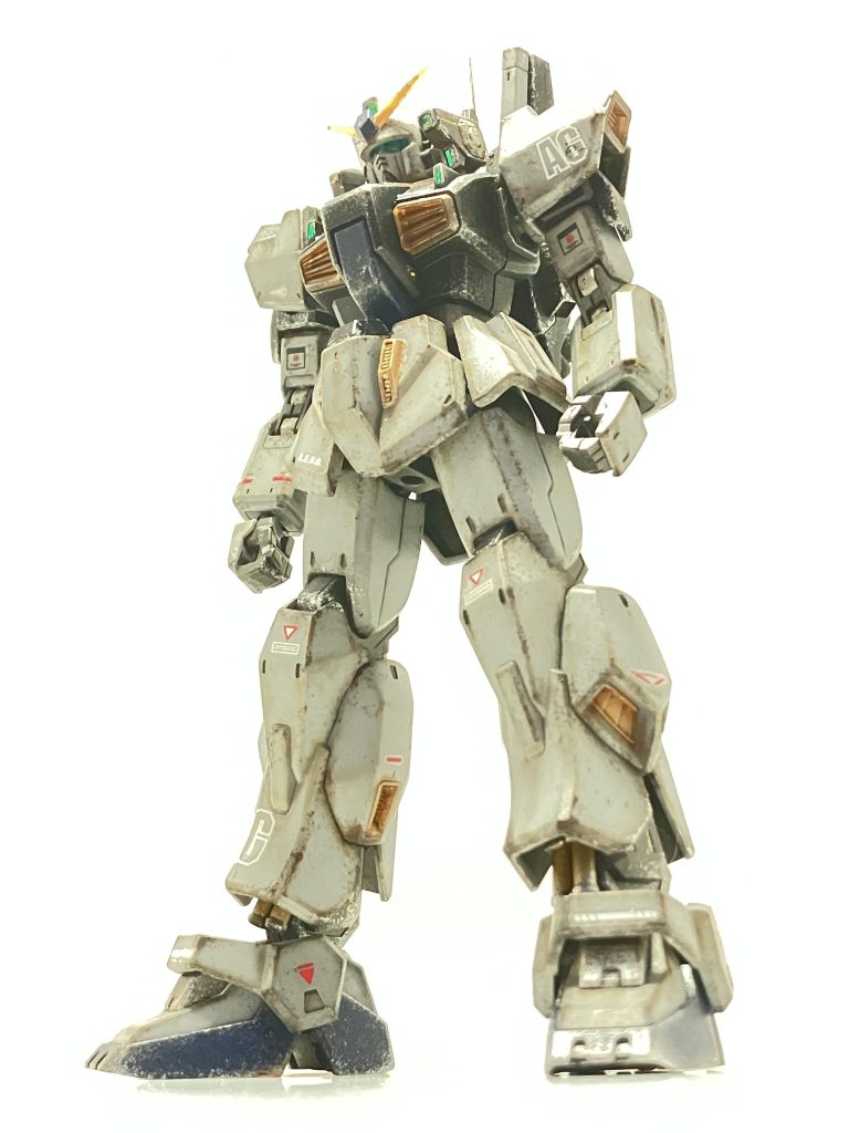 これでも以前の濃かったウェザリングを一度落とし、Reウェザリングして抑えた方ではあります(^_^;)以前がどれほどウェザり過ぎていたのかが分かります。