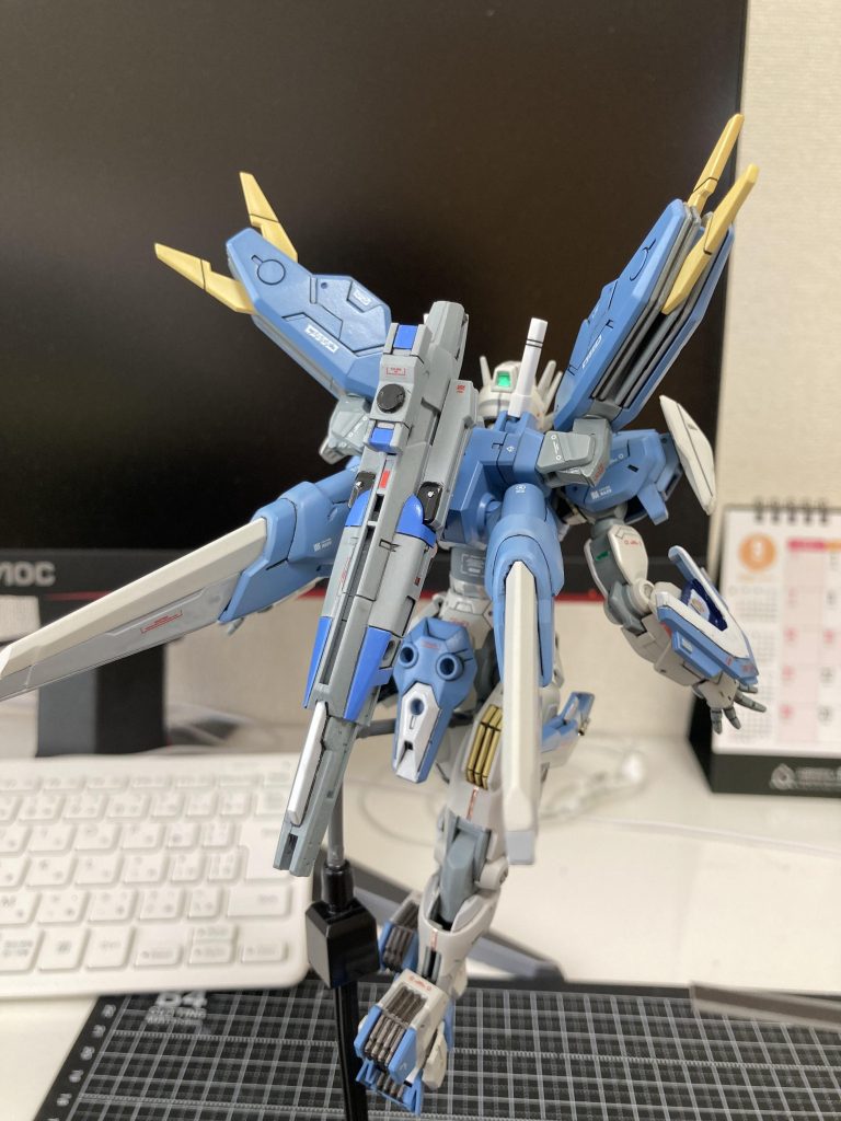 一応、全塗装です。エアブラシなんですが慣れてなくて雑さが目立ちますね。