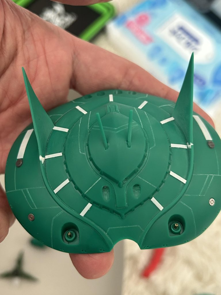 ボディの筋彫りとプラ板でのディテール追加はこんな感じです。