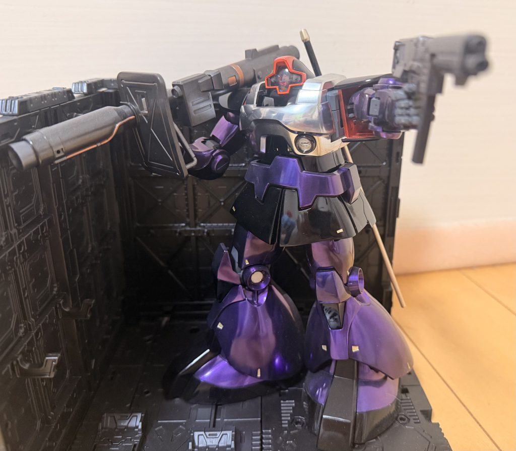 ドムなのに、スタイル良過ぎじゃない？胴短くて、足なげーしまぁ、これでいいんだけれど