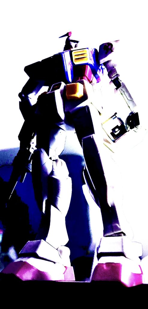 手 足 の デザインバランス　が　絶妙だと思いますが！？