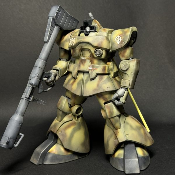 HGUC ドム WW2ドイツ三色迷彩風塗装