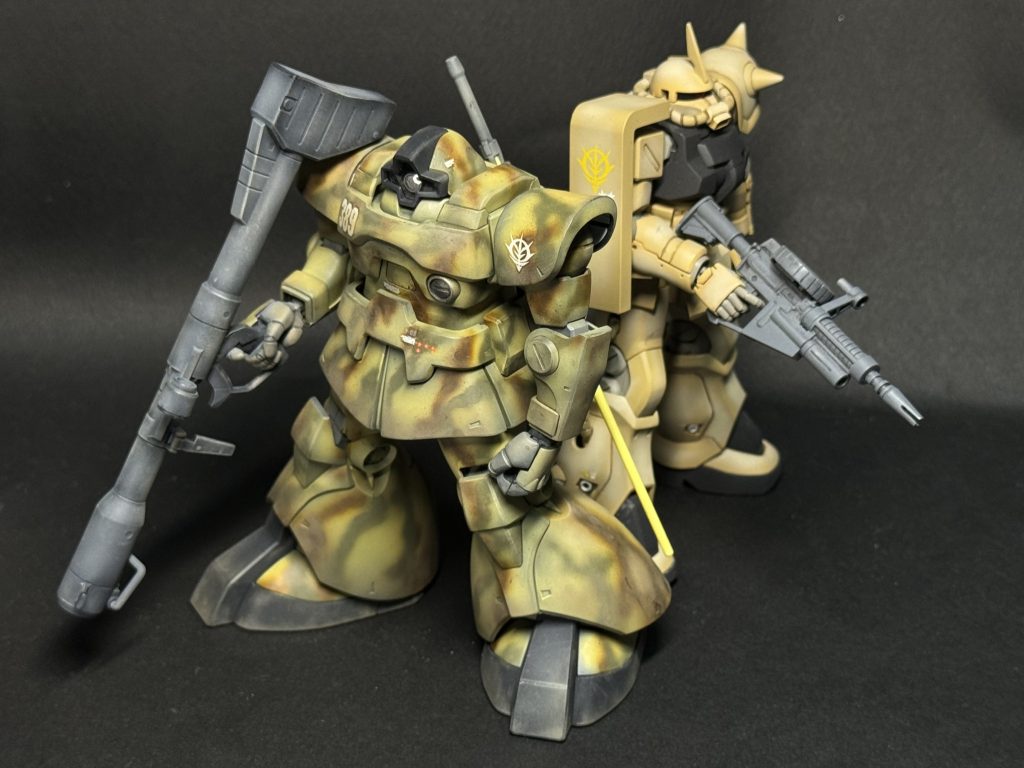 ザクとの2ショットです。