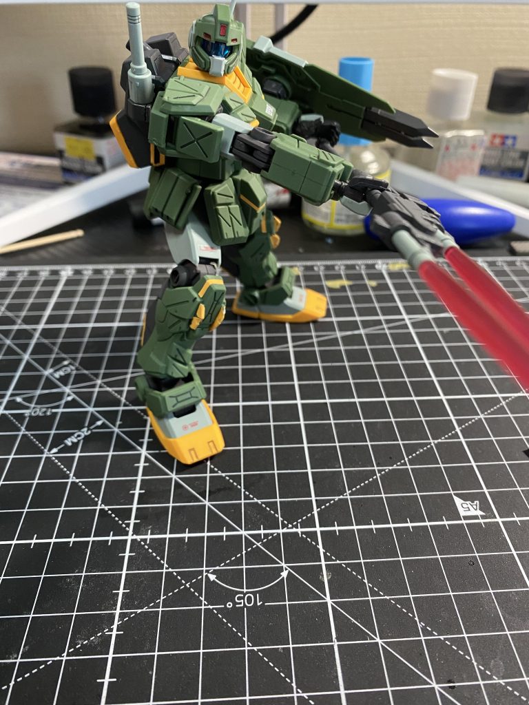 脚部のシール貼るの難しかった。