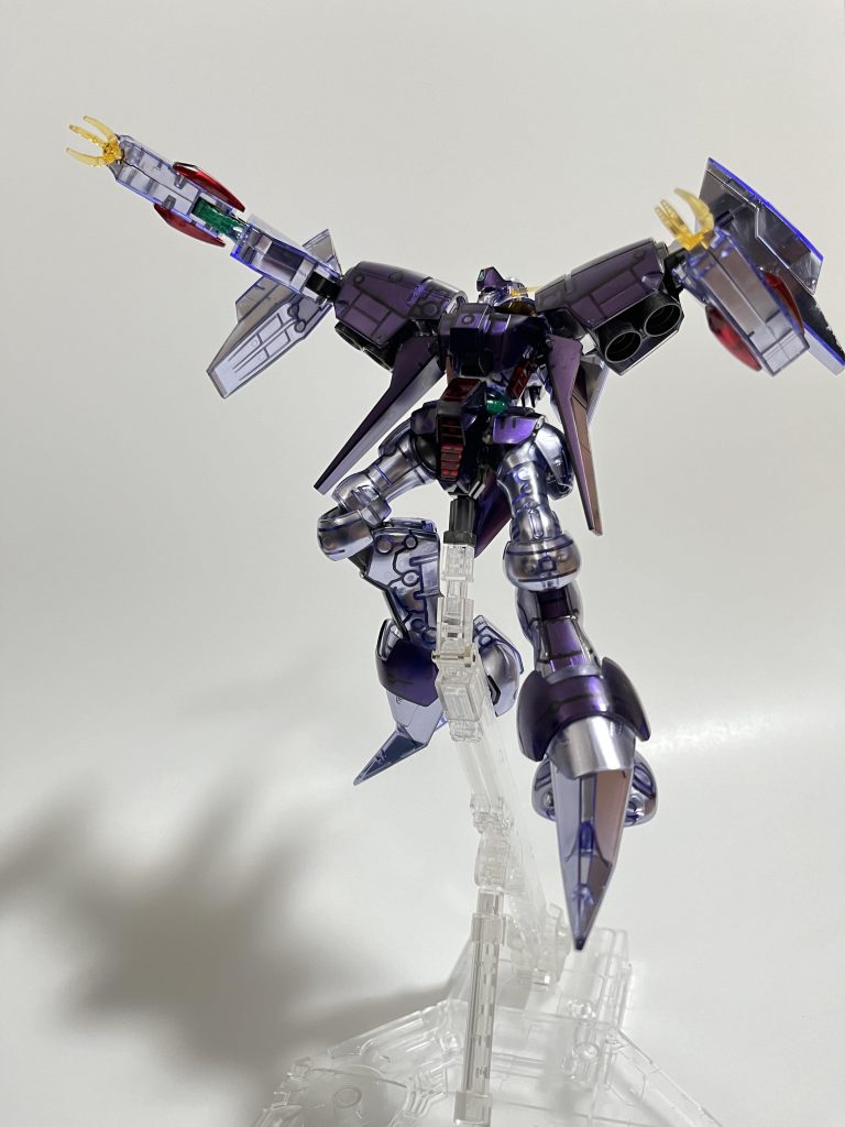 肩幅でかいのに何で手がこんなに小さいの？