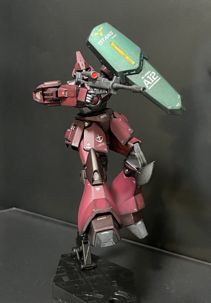 てなわけで今回ガルバルディβでした。同時進行の間に作れそうなもの…で選びましたが思った以上に作っていて楽しかった機体でした。ながらで今作ってる作品も想像以上に時間がかかりそうですのでもう遠慮なく大型のキットとかも触っていこうと思います笑次回何作るかはまだ決まってませんがいつも通りのペースでやってはいけそうです！ではまた👋